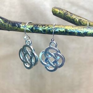 NEW Silver Tone Celtic Knot Earrings